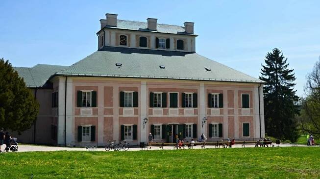 Zámek Ratibořice a Babiččino údolí – Vše, co potřebujete vědět