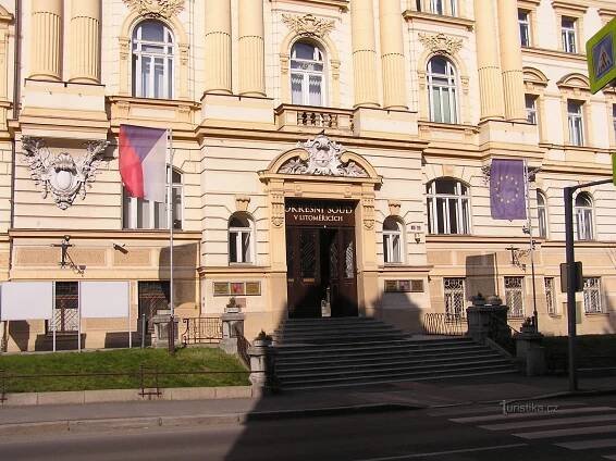 Okresní soud (3/2015)