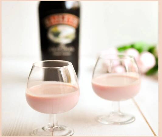 Baileys Strawberry and Cream selbst gemacht Erdbeer Baileys Thermomix