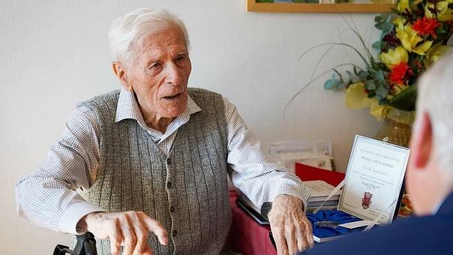 Zemřel legendární skaut Miloš Zapletal - Novinky