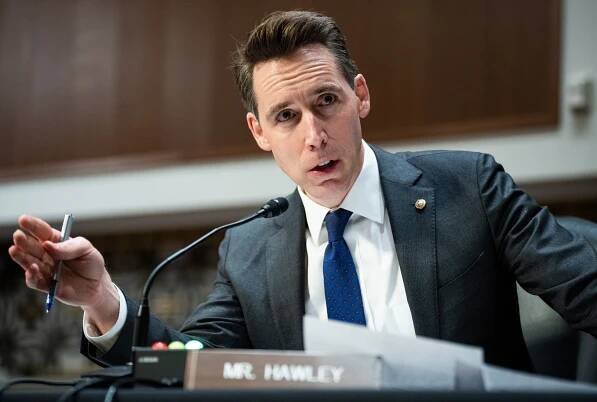 Josh Hawley wants to punish Disney by taking copyright law back to 1909 and that sucks