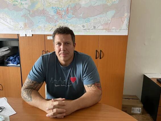 Primátor Navrátil: Řeším následky povodní v terénu, ne povolební vyjednávání