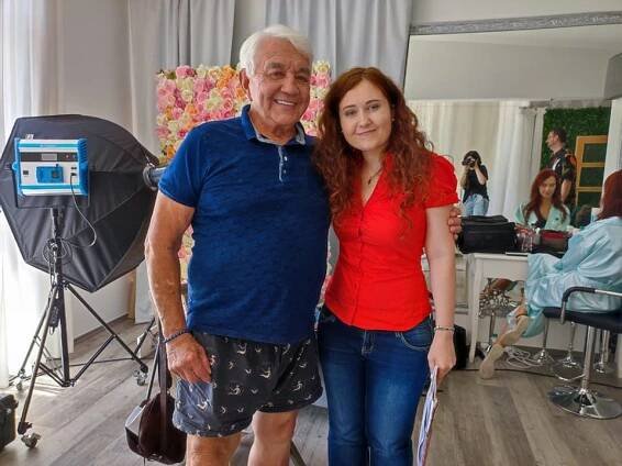 Nejplodnější režisérka točila oblečená jen v prostěradle: Krampol, Vydra i fejkový český Belmondo nestačili zírat