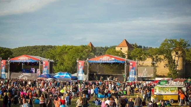 Letní festivaly 2025 v Brně a okolí. Přehled termínů a program