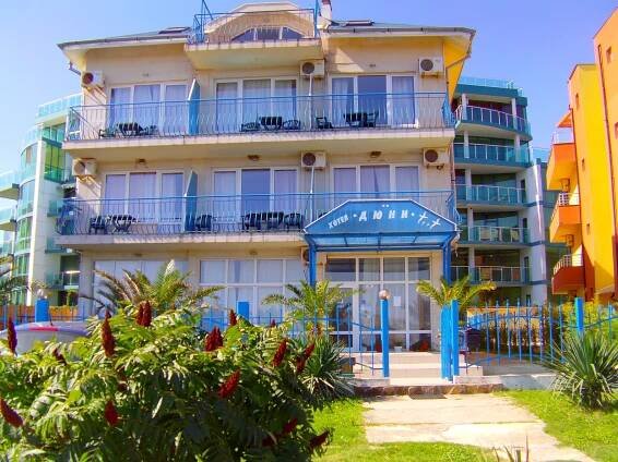 Hotel Djuni **