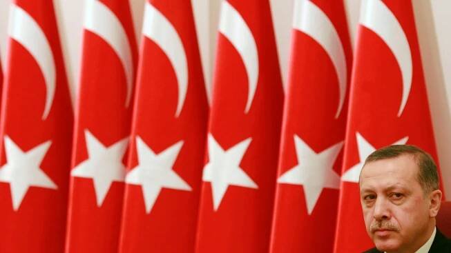 articles/2017/03/22/turkey-s-frightening-trifecta-isis-erdogan-u-s-nukes/170321-dickey-turkey-tease_lvuqsi