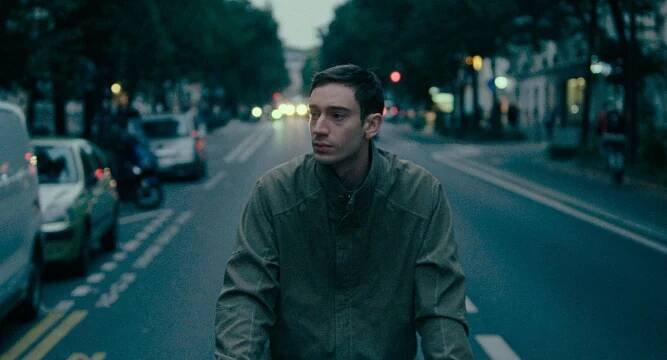 L'acteur Théodore Pellerin dans le film 