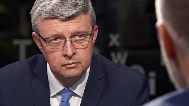 Kdo dohlížel na zpackaný tendr? Nikdo, poslanci jsou jen stafáž, kritizuje Havlíček