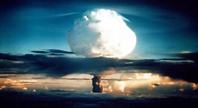 atomová bomba