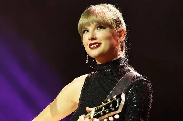 Taylor Swift 'Midnights' Review: Critic's Take on New Album