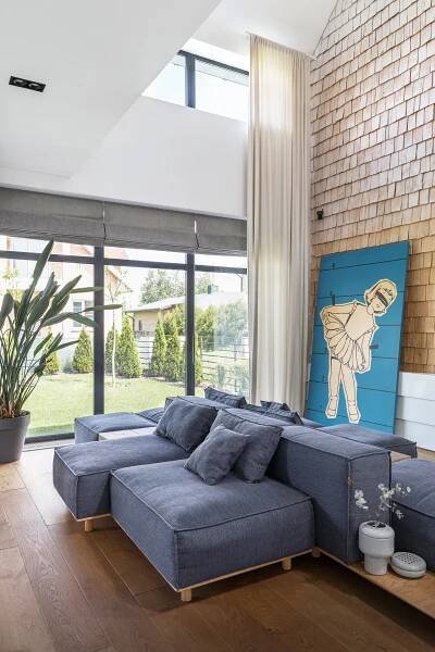 HomeInCube.cz: fotografie Dvojdomek, který strhne veškerou pozornost: Jak se v něm bydlí?