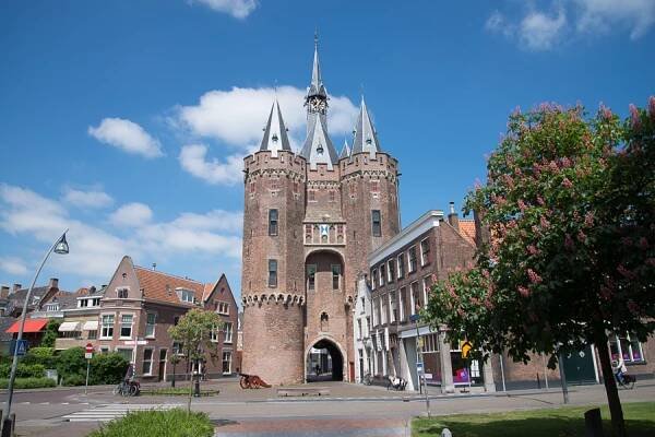 Nizozemsko Zwolle, historic gate