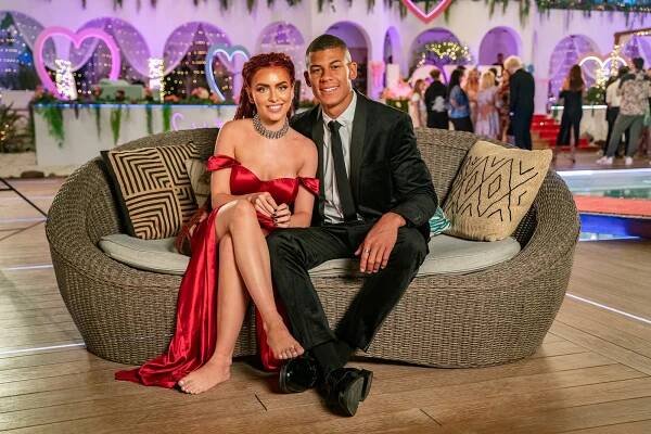 Z Love Islandu do Survivoru: Ohnivá kráska Ráchel by se měla objevit v nové řadě nejdrsnější reality show