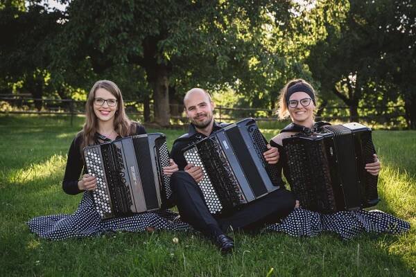 Adventní koncert Check Accordion Trio | Obec Semněvice