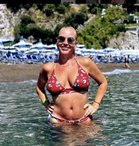 FOTO: O střípky z léta se podělila i Martina Pártlová. – stránka 70