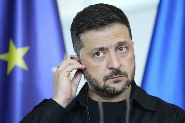 Zelenskyj poletí do USA. Putin nechce příměří, ale dohodu, řekl mu Trump