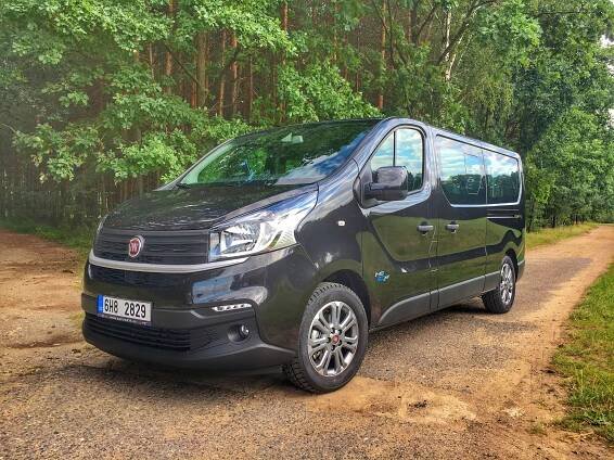 Shuttle Service na svatbu, firemní nebo soukromou akci •...