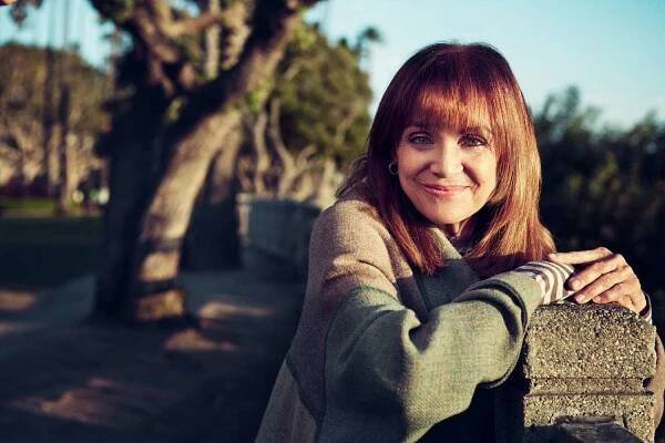 Valerie Harper Laid to Rest in L.A. as Daughter Gives Speech During Funeral