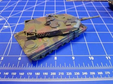 Eaglemoss kovový model tanku Leopard 2A5 - Sběratelství