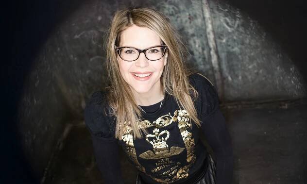 31 Facts About Lisa Loeb
