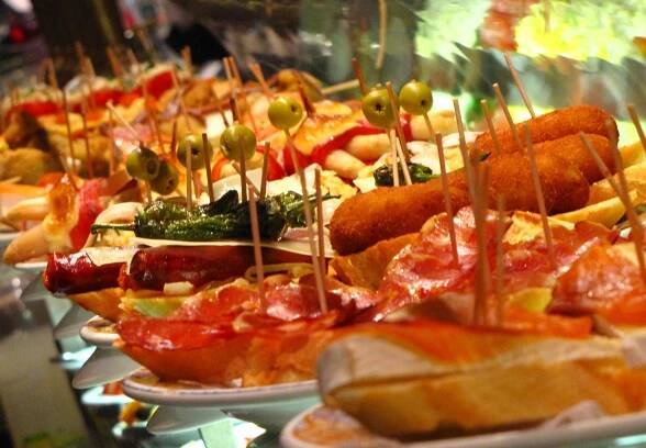 Soubor:TapasenBarcelona.JPG – Wikipedie