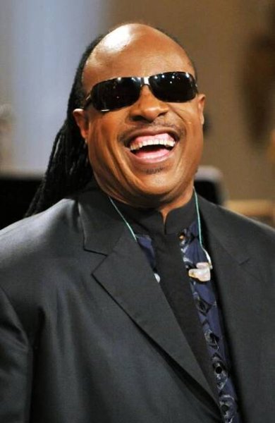 Stevie Wonder : "Key of Life" Award next month