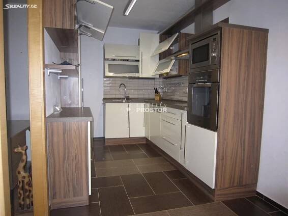 Pronájem Byt 3+1, Bezručova, Městec Králové
