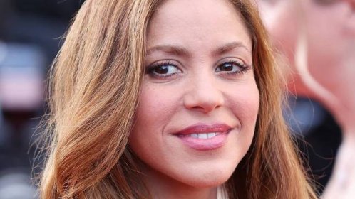 Naturally, Shakira Has Pink Mermaid Hair in Her New Music Video — See the Photos