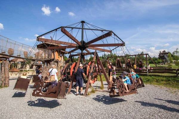 Two Wheel Driven Carousel