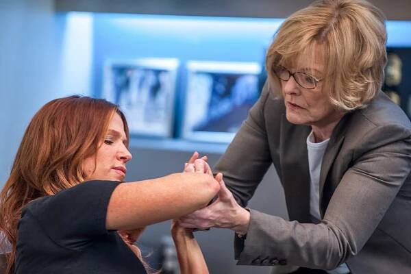 Vzpomínky - Memory Kings - Z filmu - Poppy Montgomery, Jane Curtin
