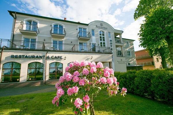 Hotel*** Residence Rewal – Komfortowy Hotel*** położony nad morzem. Oferujemy wczasy nad morzem, przyjęcia weselne, szkolenia