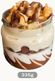 Jogurt hotový Boston Cream 335 g (mléčná čokoláda, nugátový krém a vafle) - Delikatesy, dárky Delikatesy