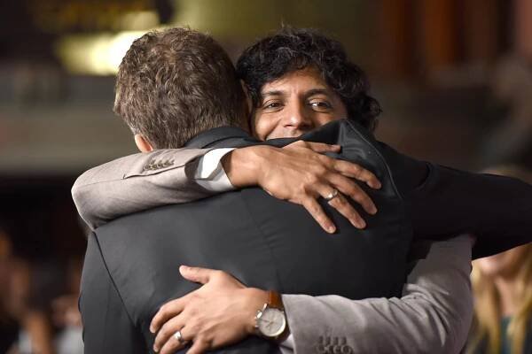 Jason Blum and M. Night Shyamalan at an event for Rozpolcený (2016)