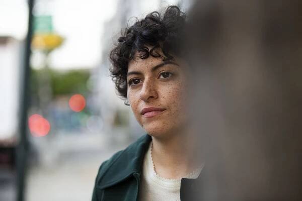 Search Party - The Rookie Lawyer - Z filmu - Alia Shawkat