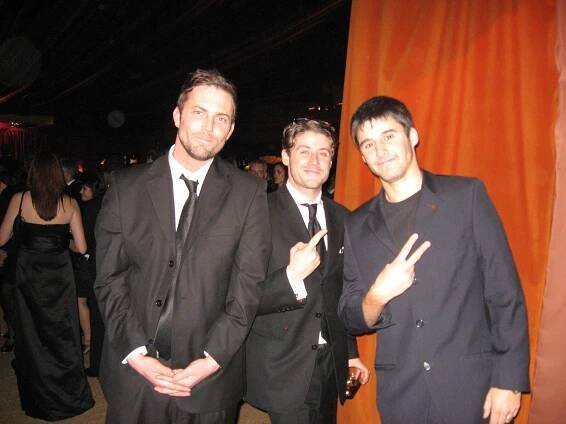 Soubor:Chris Flynn Jon Abrahams and Josh Wood.jpg