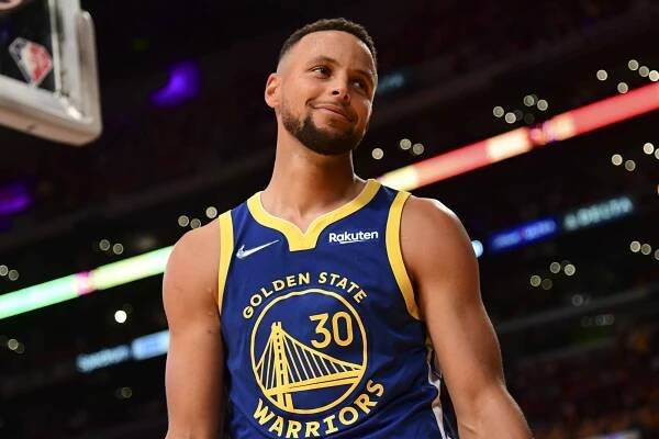 Stephen Curry Says He 'Respects' Celtics Ahead of 2022 NBA Finals, But Confident Warriors 'Can Win'