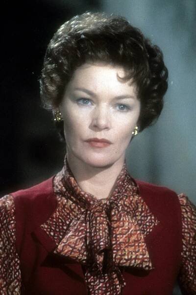 Glenda Jackson In 'Lost And Found'