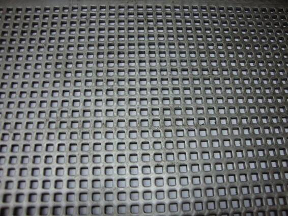 DĚROVANÝ PLECH Qg 3-5, NEREZ – 2,0/580×2000 mm