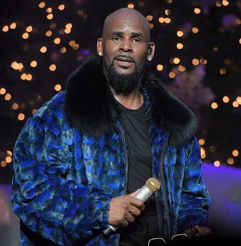 CNN has seen tape Avenatti says shows R. Kelly having sex with underage girl