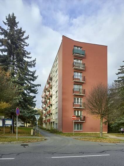 Sídliště II. Nároží domu Kollárova 2704/36
. Foto: Filip Šlapal. Rok: 2023