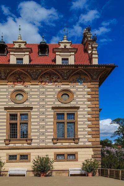 Zámek Průhonice - otevírací doba, akce, ubytování, prohlídky, vstupné, foto, počasí