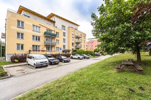 Prodej bytu 2+kk/balkon/GS, sklep, Praha 6 – Suchdol, ul. Holubí – RYreality, realitní poradci jinak