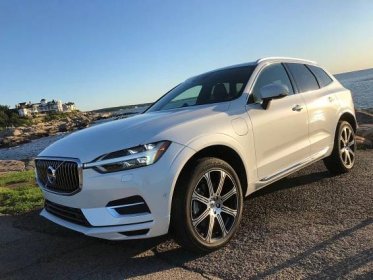 VOLVO XC60 T8 2018 VIDEO REVIEW BY AUTO CRITIC STEVE HAMMES