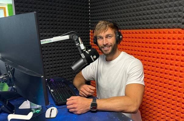 Jakub Mádl končí jako Muž roku a začíná jako moderátor unikátního rádia - Tojesenzace.cz