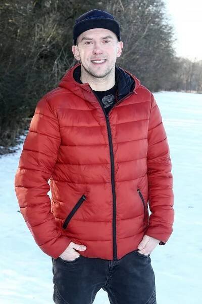 Láďa Hruška ukázal, kde vyrostl, a promluvil o stavu svého konta