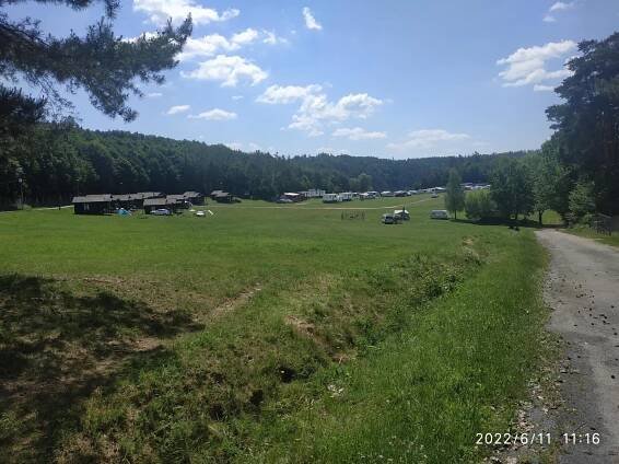 Kemp Wilsonka - Dalešická přehrada 06/2022 - Caravan24.cz