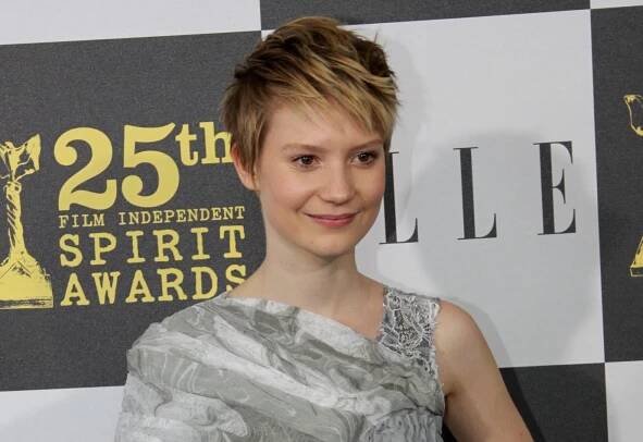 Mia Wasikowska