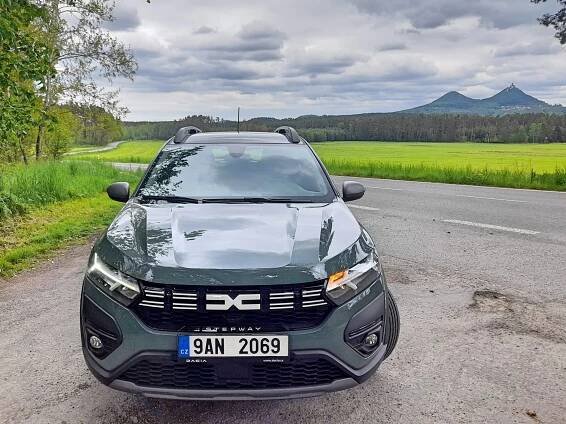 Test Dacia Sandero Stepway. Úsporná volba nejen na asfalt - Autaprozeny.cz