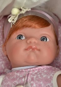 Realistická panenka - miminko- holčička Zrzečka v tašce - z kolekce Mufly od Antonio Juan