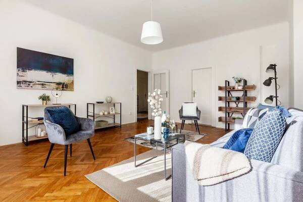 Prodej bytu 2+1 Praha 8 Karlín | Kvartiro